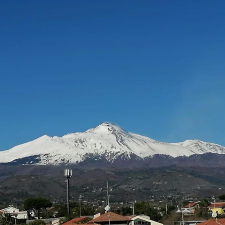 Appartamento Il Sole Dell'Etna Aci SantʼAntonio Esterno foto