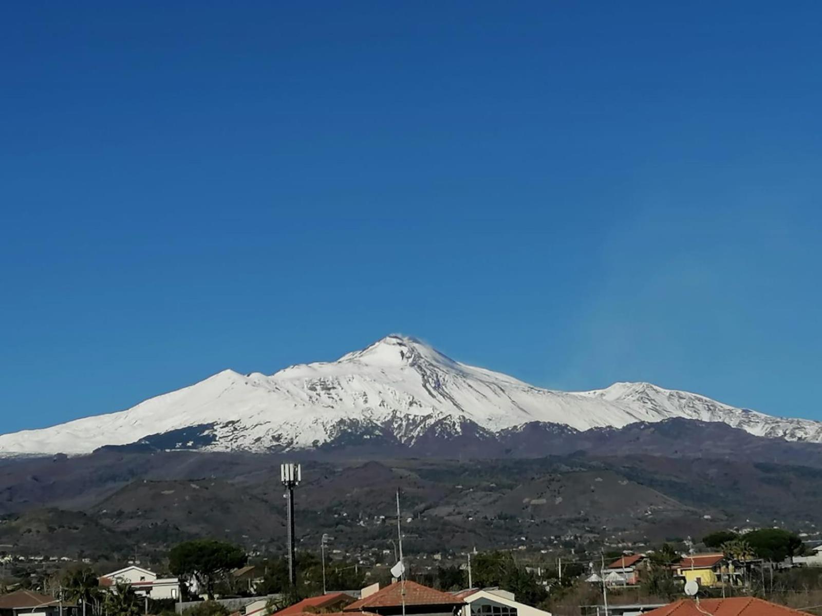 Appartamento Il Sole Dell'Etna Aci SantʼAntonio Esterno foto